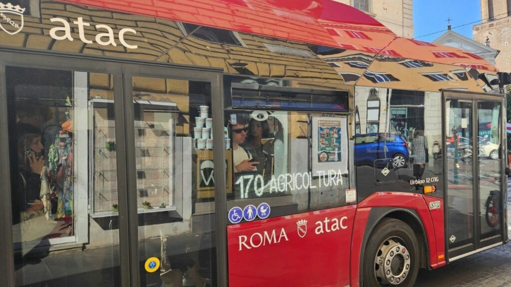 Rome Bus
